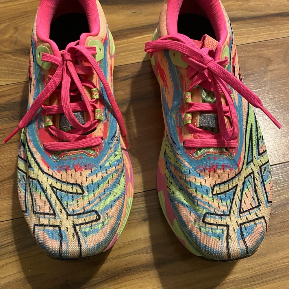 ASICS Bright Pink Running Shoes with Patterned Tongue Accent